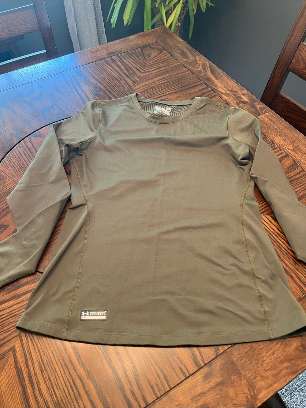 Under Armour ColdGear Green Solid Tactical Fitted Crew Neck Long Sleeve L # 682